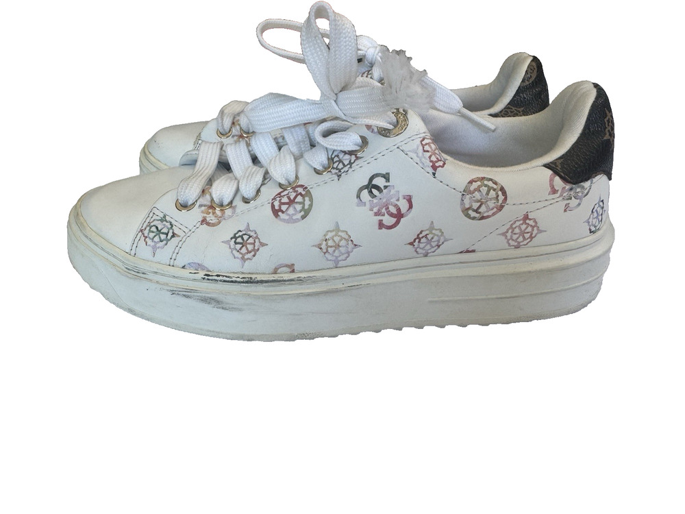 GUESS Denesa Platform Sneakers Chunky Treaded Shoes Womens Size 6 Casual White